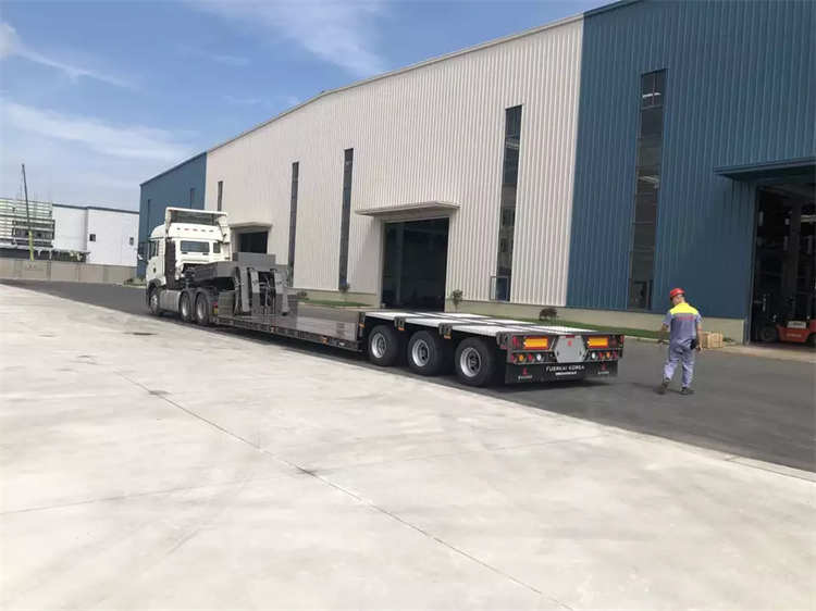 Best Price 3 Axles Air Suspension Lowboy Platform Semi Trailer | Yangzhou Vulcan Machinery Manufacturing Co., Ltd